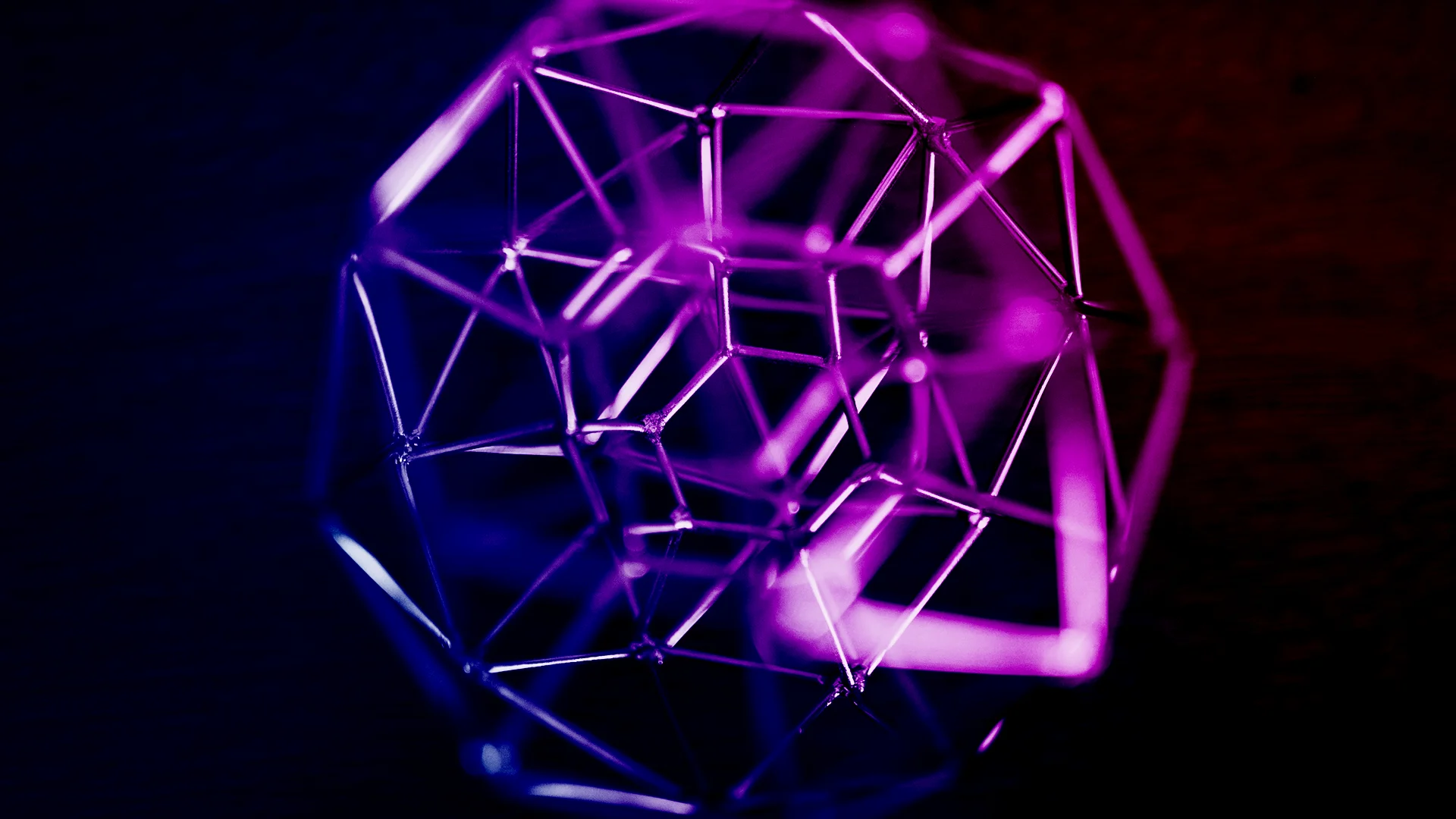 Application Migration Strategies in the UK